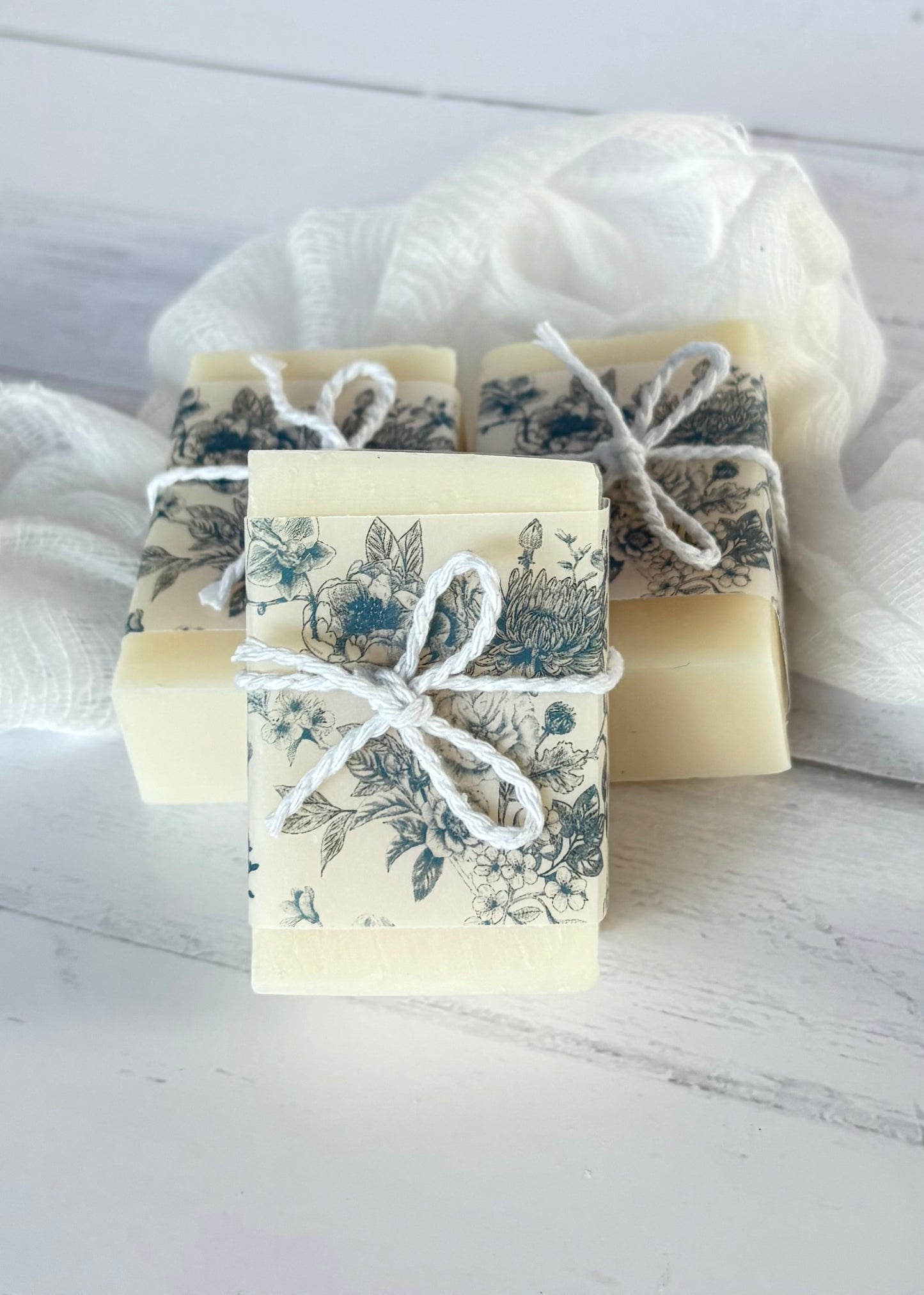 Soap Bridal shower favors, Toile Bridal Shower, Guest soap bar, wedding toile, Wedding Favors, Baby shower Toile Blue, favors for guests