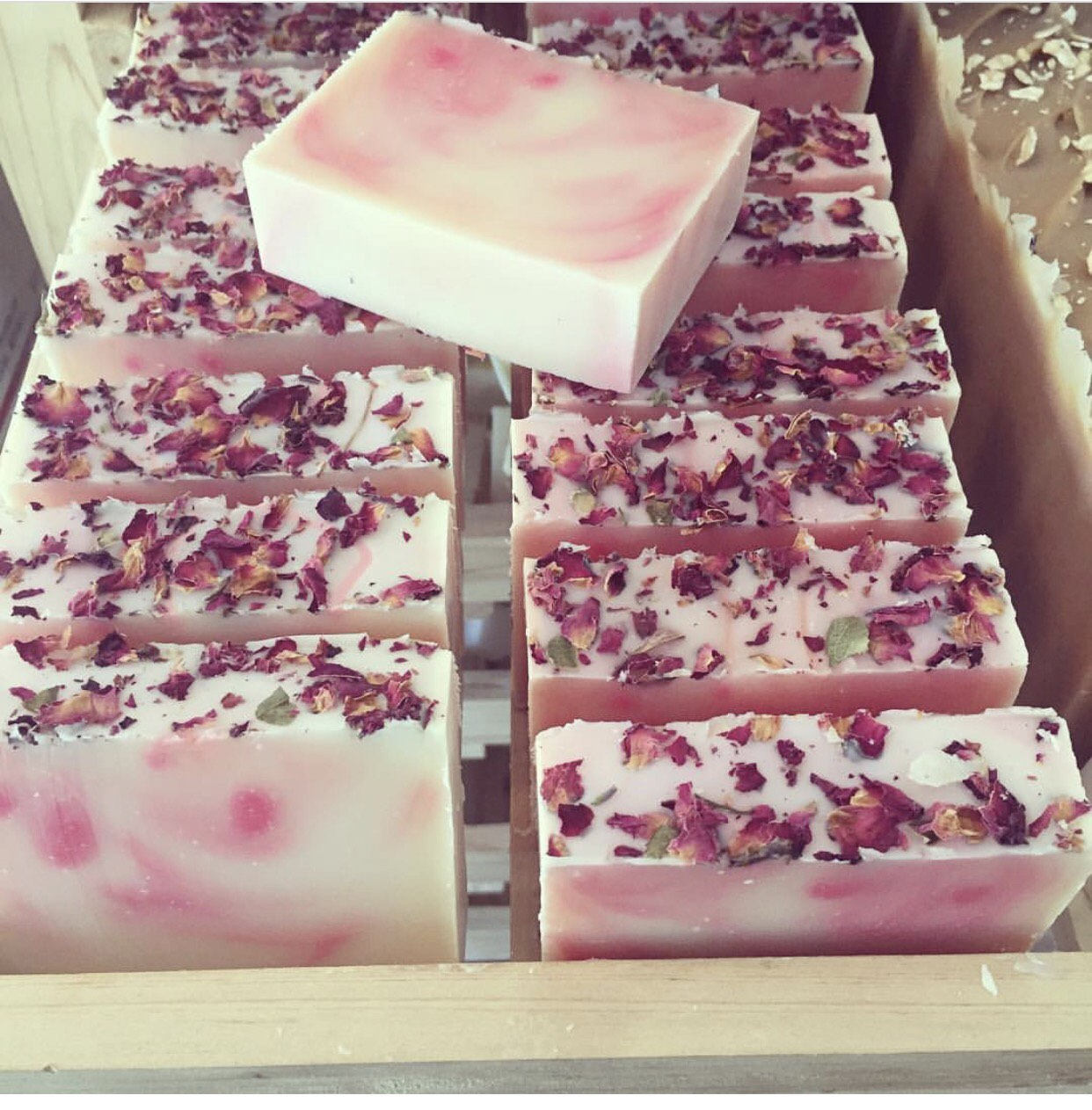 Bridal Shower Favors,baby shower favors,wedding favors,rustic wedding favor, rose soap favors,bridal shower favors soap, wedding soap favors